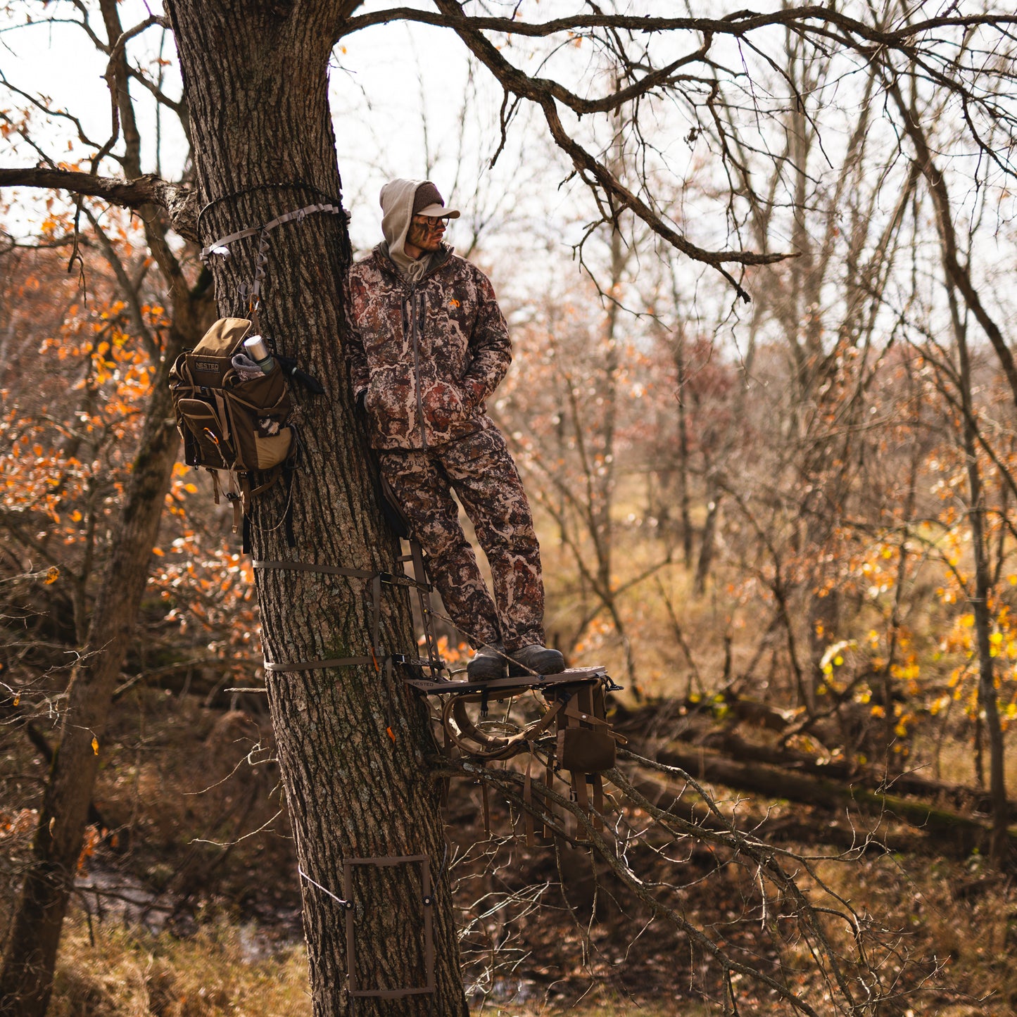Nested 35L Z8 Treestand System